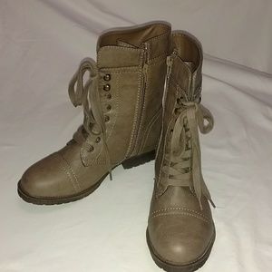 Women's Rampage Boots size 8.5